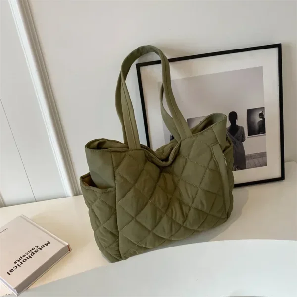 Sac à main Hobo rembourré pour femmes, sac à main léger décontracté, sangle réglable, poignée supérieure, fourre-tout matelassé en diamant, sac de voyage ample 1