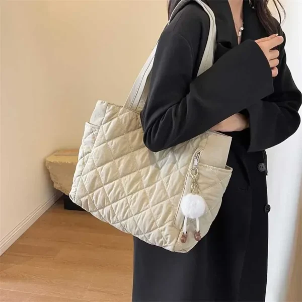 Sac à main Hobo rembourré pour femmes, sac à main léger décontracté, sangle réglable, poignée supérieure, fourre-tout matelassé en diamant, sac de voyage ample 2