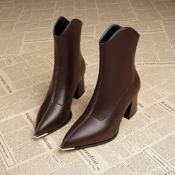 Femmes bottes en cuir de luxe pointu marque orteil Chelsea bottines à la mode talons hauts fermeture éclair Goth pompes chaussures bottes pour femmes françaises 4